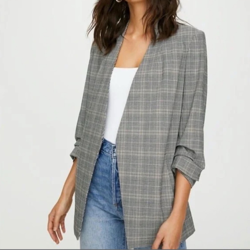 Aritzia Babaton Classic Gray Checkered Blazer 3/4 sleeve size 4